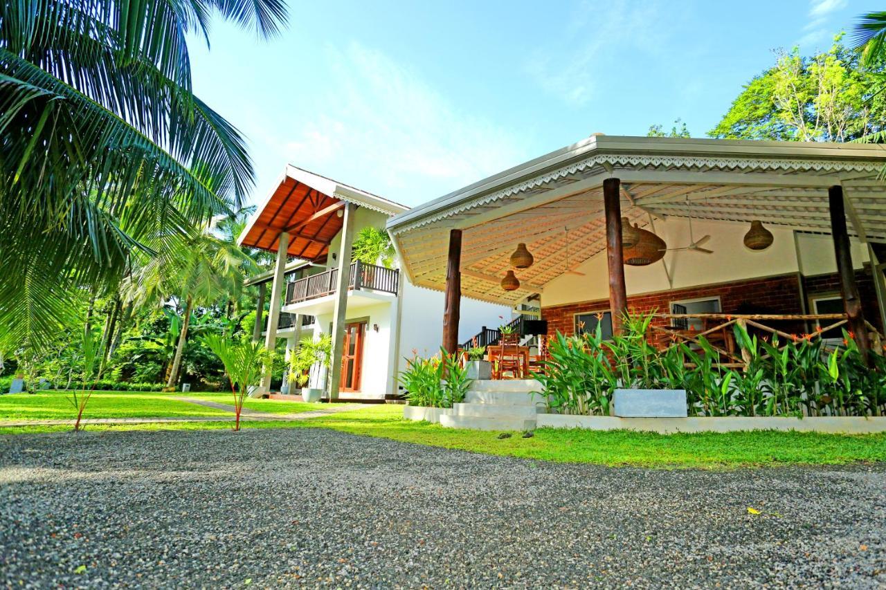 Villa Peacock Walahanduwa Экстерьер фото