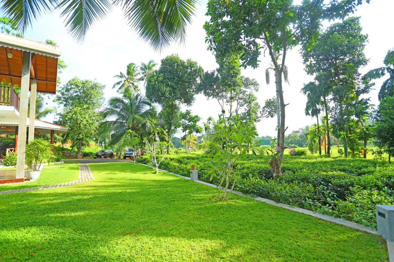 Villa Peacock Walahanduwa Экстерьер фото